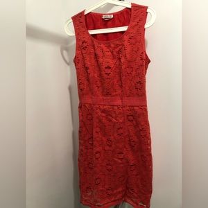 sleeveless dress